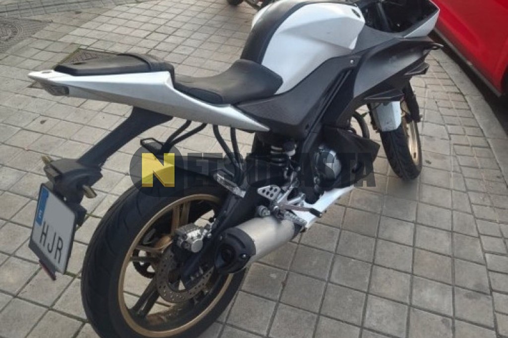 Yamaha YZF-R125 2012