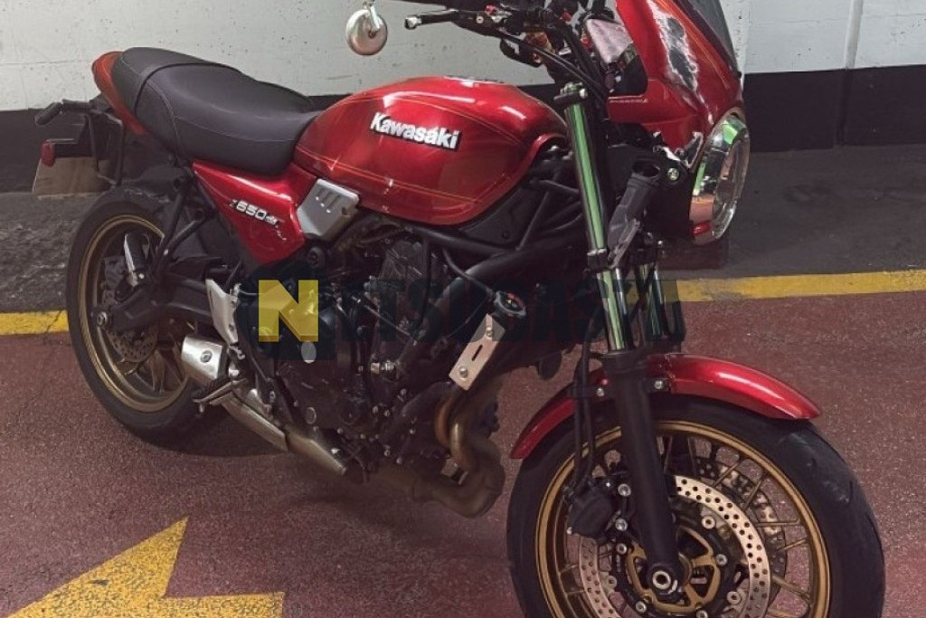 Kawasaki Z 650 RS 2024