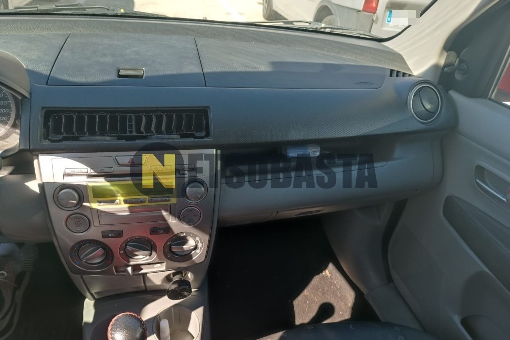 Mazda 2 CRTD 1.4 2003