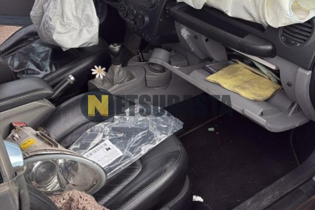 Volkswagen New Beetle 2.0 Cabriolet 2003