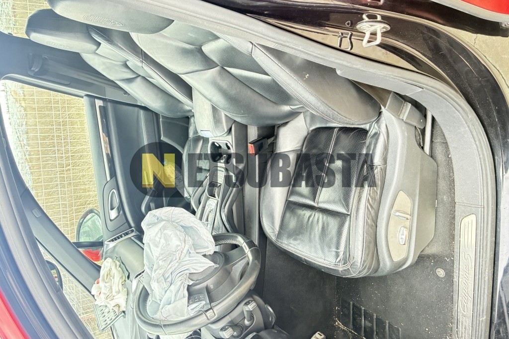 Porsche Cayenne S Hybrid 2011