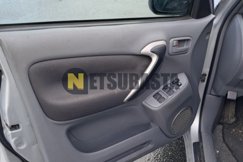 Toyota Rav4 2.0 D4-D 2003