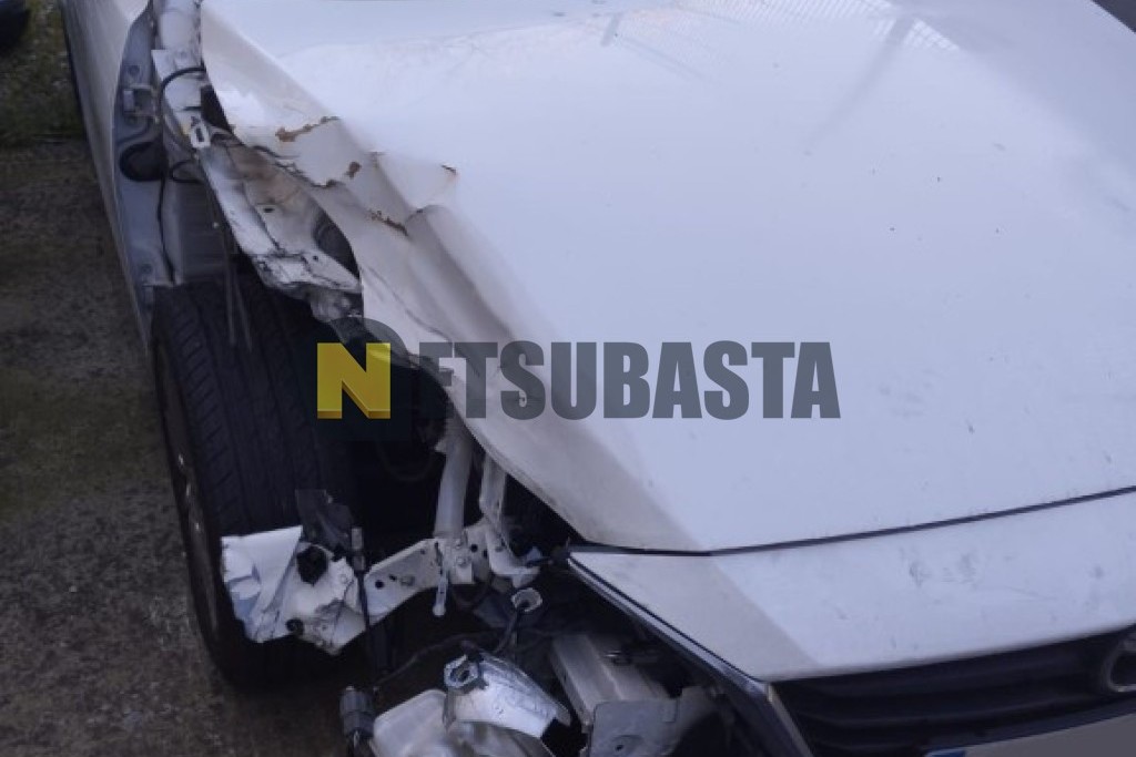 Mazda 3 SKYACTIV-G 1.5 2014