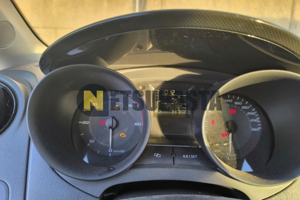 Seat Ibiza SportCoupé FR 2.0 TDI CR DPF 2010