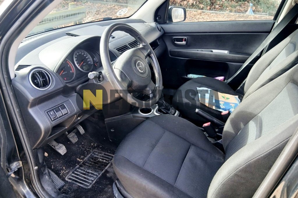 Mazda 2 CRTD 1.4 2006