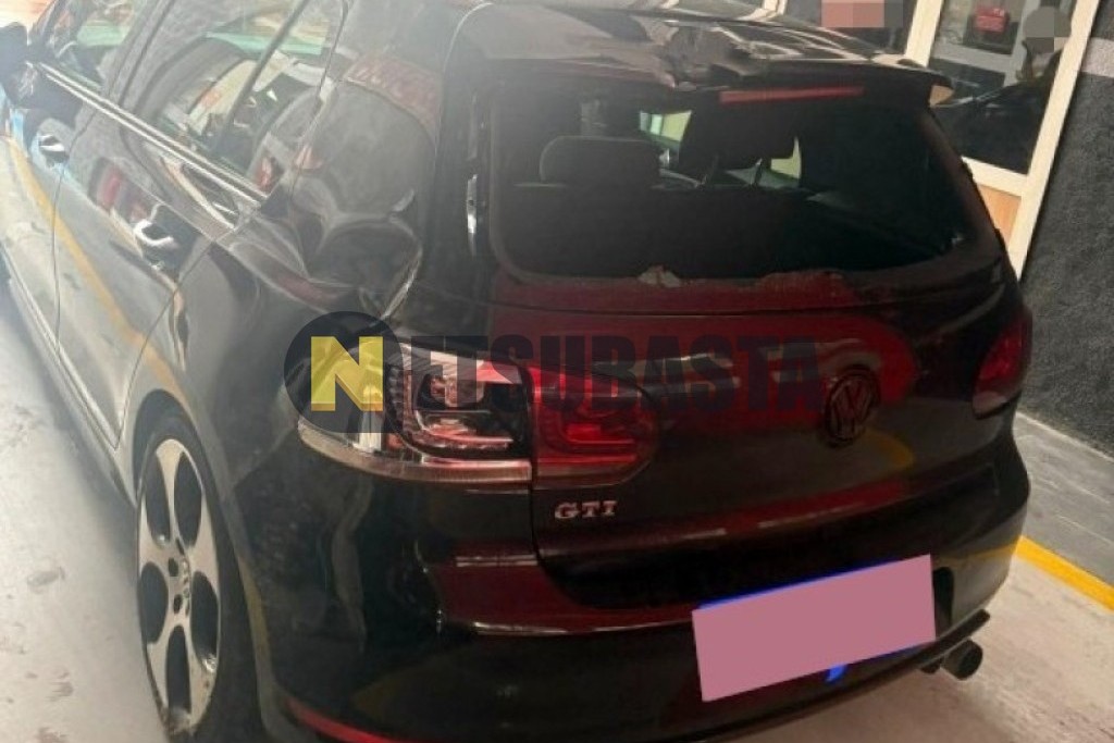 Volkswagen Golf GTI 2.0 TSI 2010