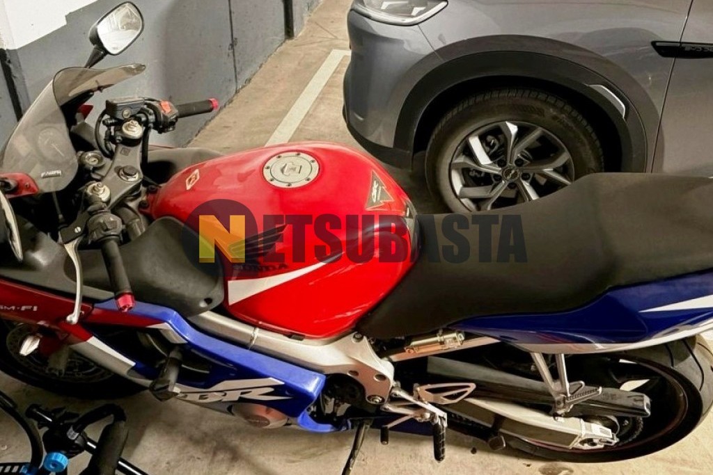 Honda CBR 600F 2001