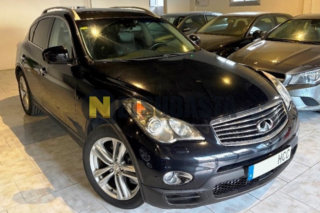 Infiniti EX30d 2011