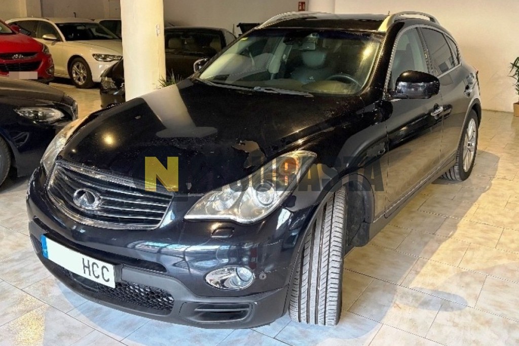 Infiniti EX30d 2011