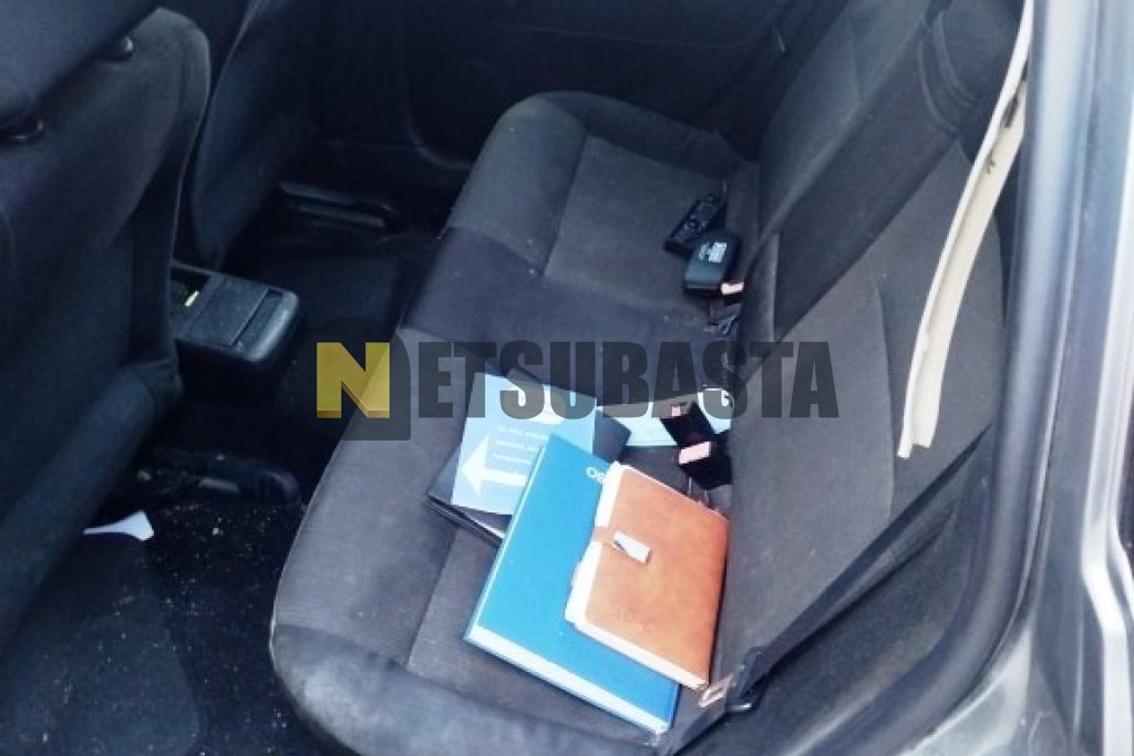 Volkswagen Passat 1.6 2002