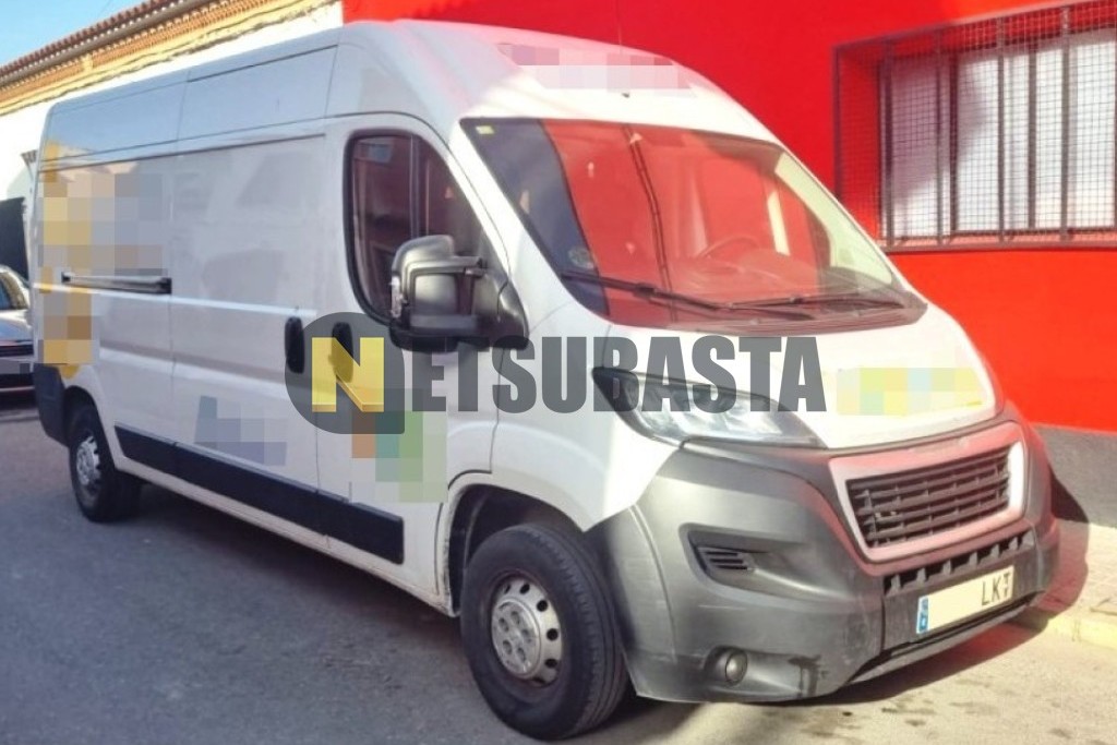 Peugeot Boxer 2.2 BlueHDi 2020