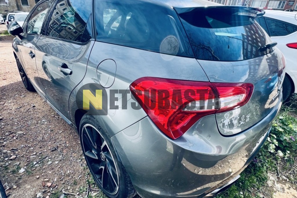 Citroën DS5 Hybrid4 2012