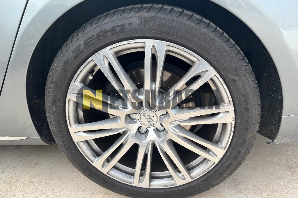 Audi A8 3.0 TDI quattro tiptronic 8 vel. 2012