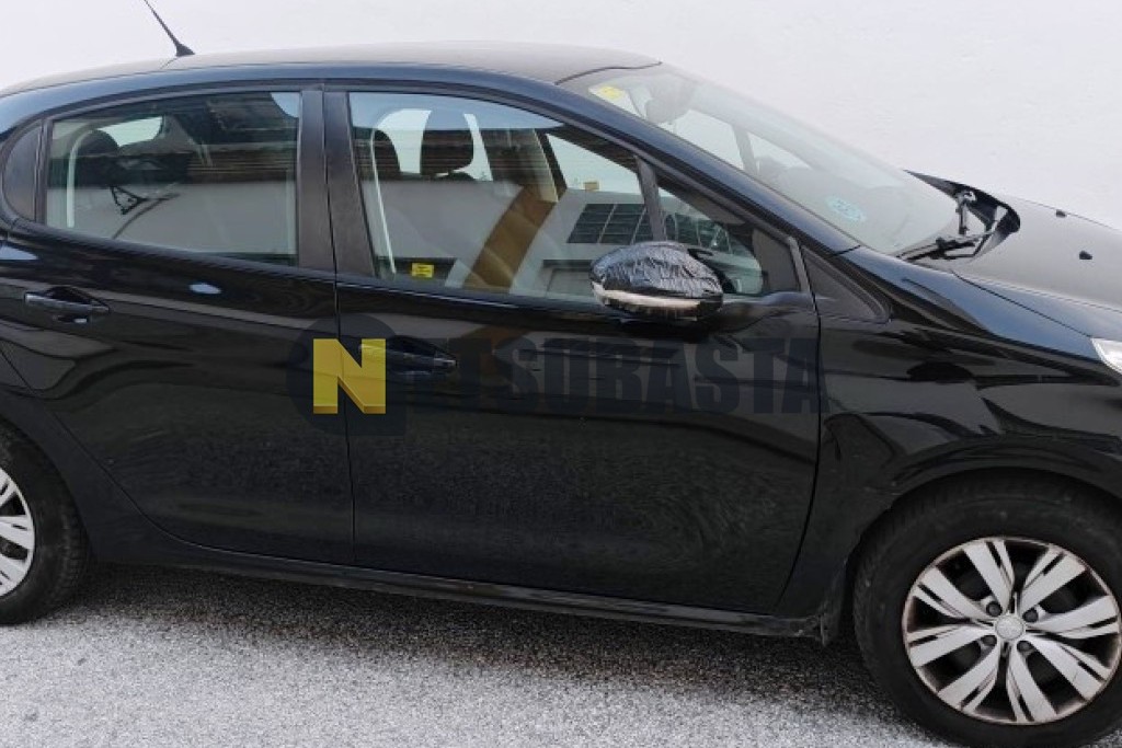 Peugeot 208 1.2 VTi PureTech 2012