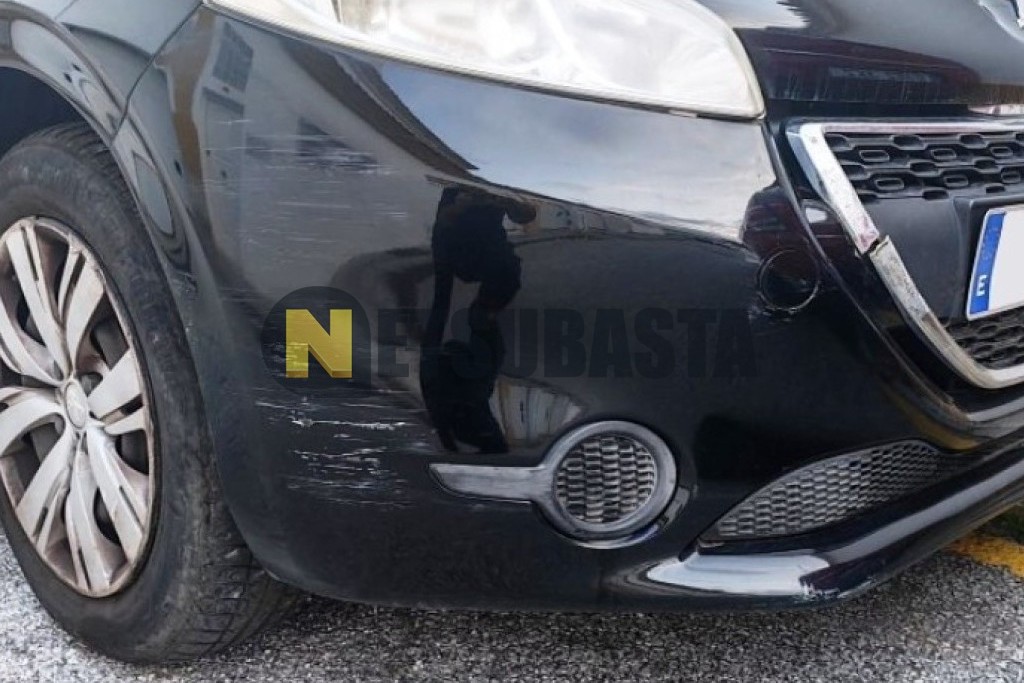 Peugeot 208 1.2 VTi PureTech 2012