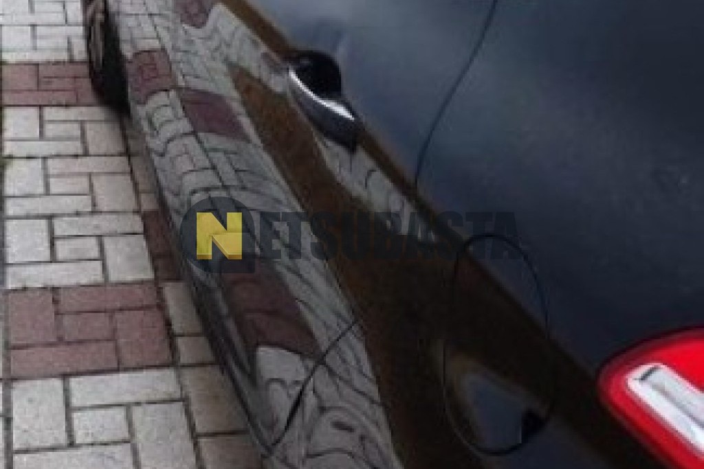 Peugeot 208 1.2 VTi PureTech 2012