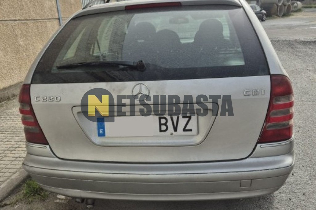 Mercedes-Benz C 220 CDI Familiar Aut. 2002