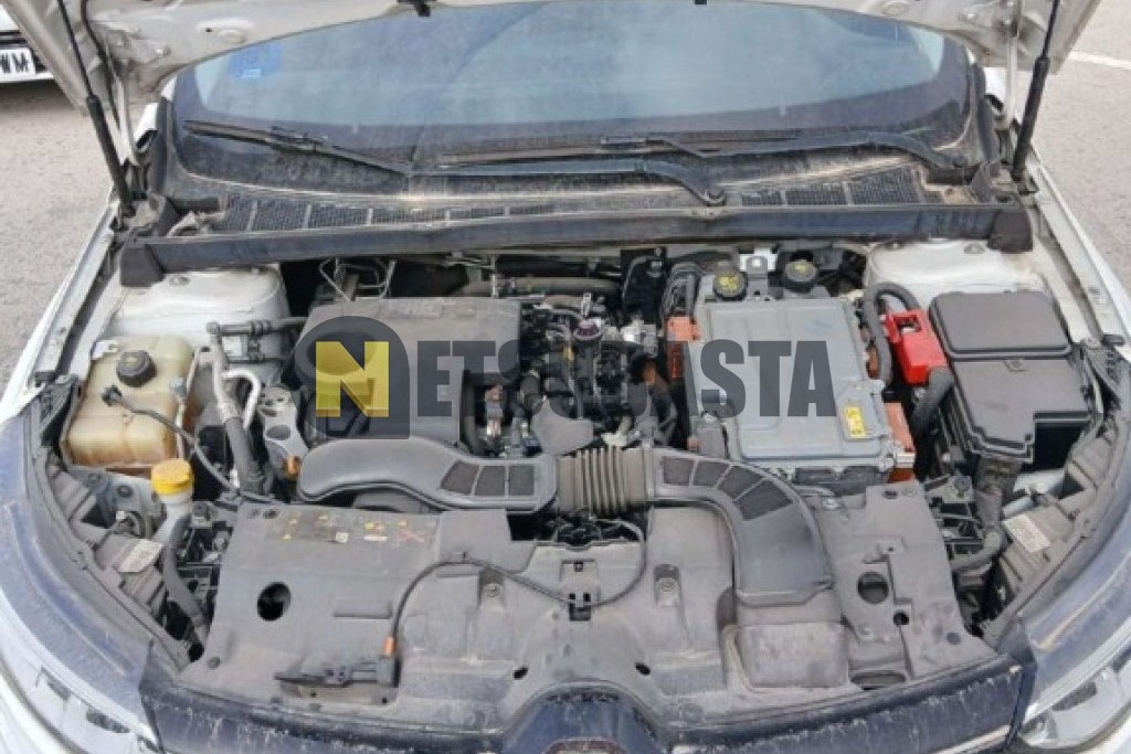 Renault Megane Sport Tourer E-TECH Híbrido enchufable 2021