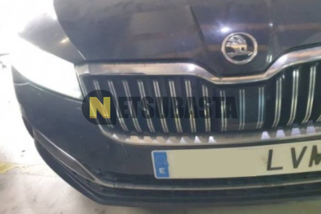 Skoda Superb Combi 2.0 TDI DSG 2021