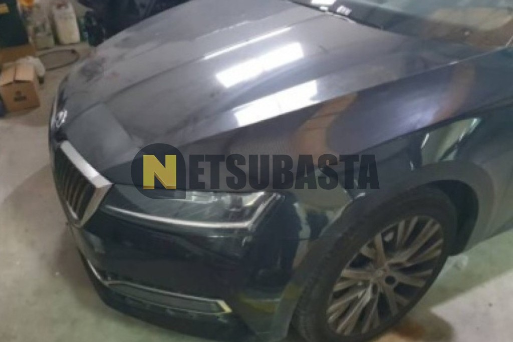 Skoda Superb Combi 2.0 TDI DSG 2021