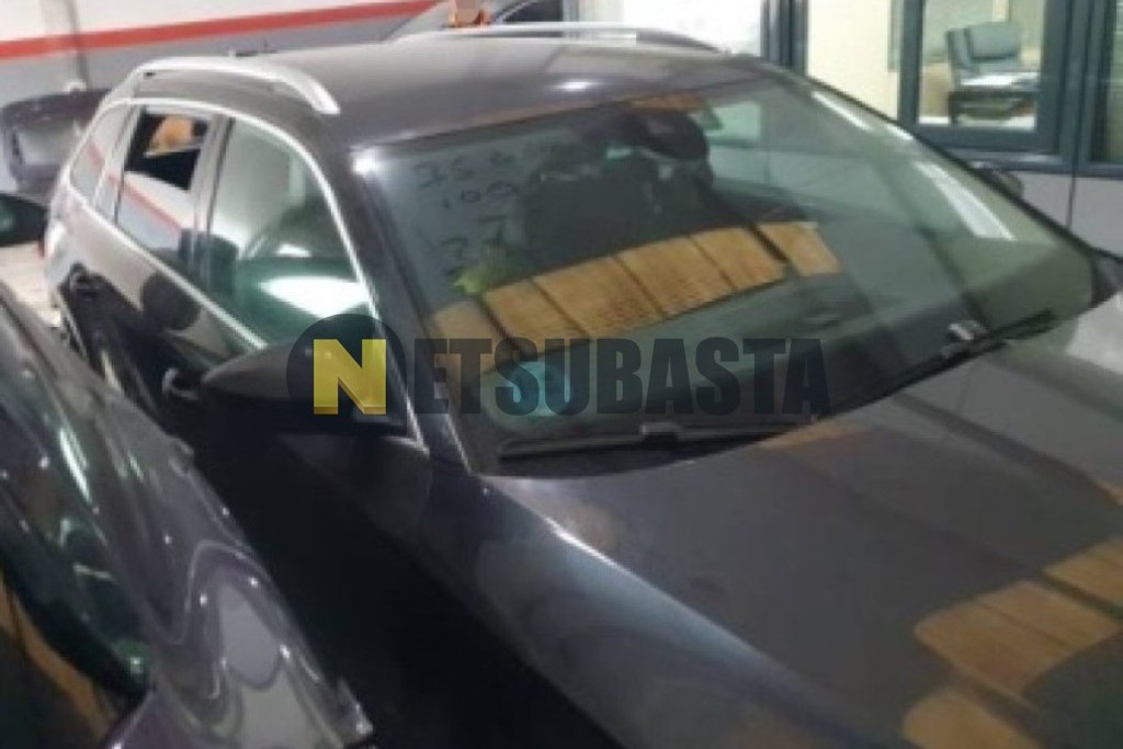 Skoda Superb Combi 2.0 TDI DSG 2021