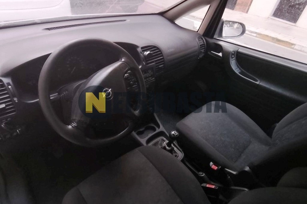 Opel Zafira 2.0 DTi 16V 2002