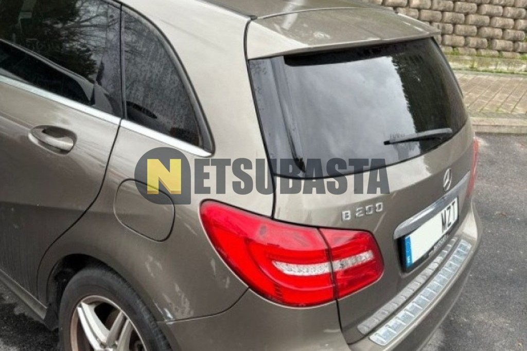 Mercedes-Benz B 200 CDI BlueEFFICIENCY 2012
