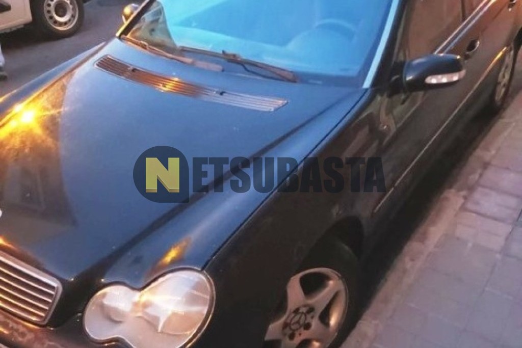 Mercedes-Benz C 200 CDI Familiar Aut. 2003