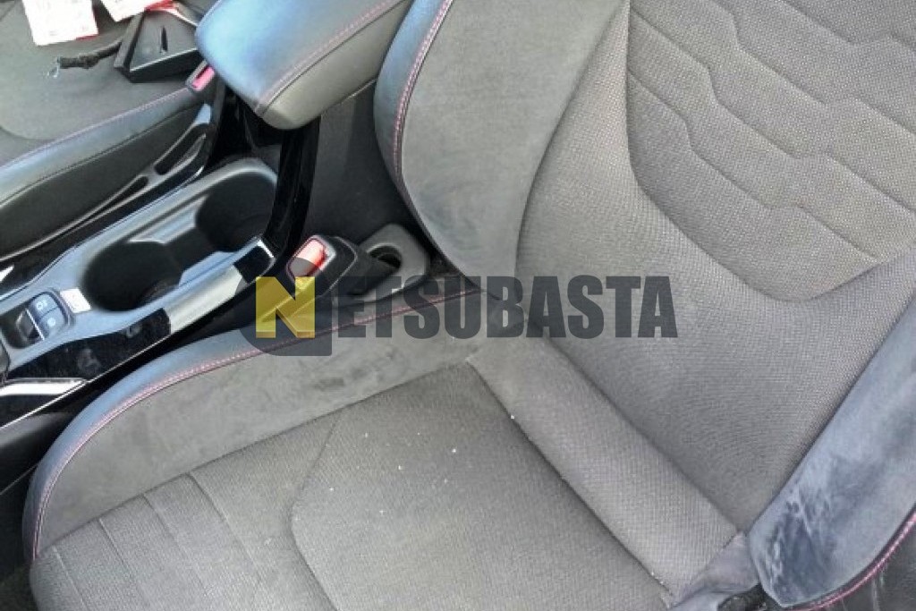 Toyota Corolla hybrid Touring Sports 180H 2019