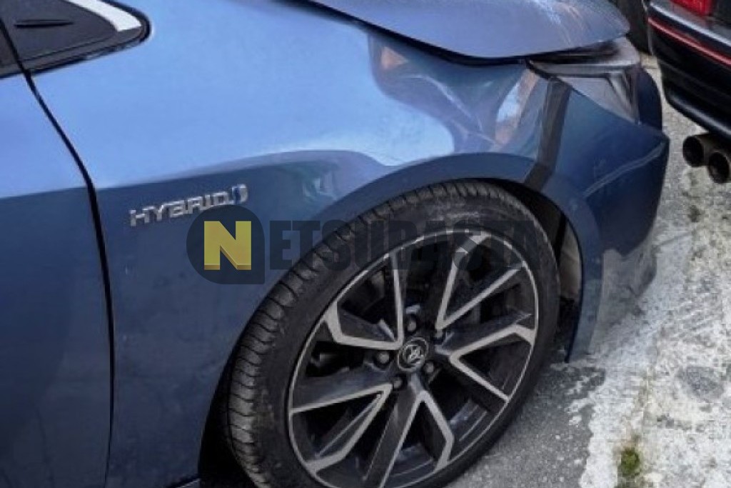 Toyota Corolla hybrid Touring Sports 180H 2019