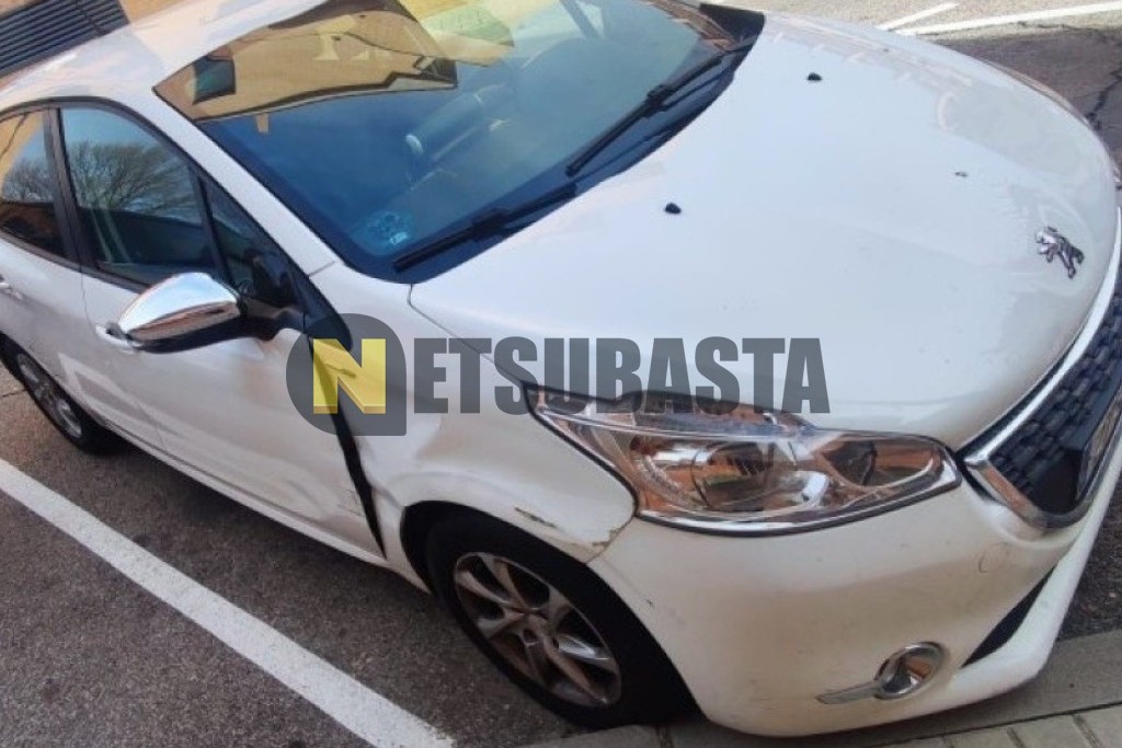 Peugeot 208 1.2 PureTech 2015