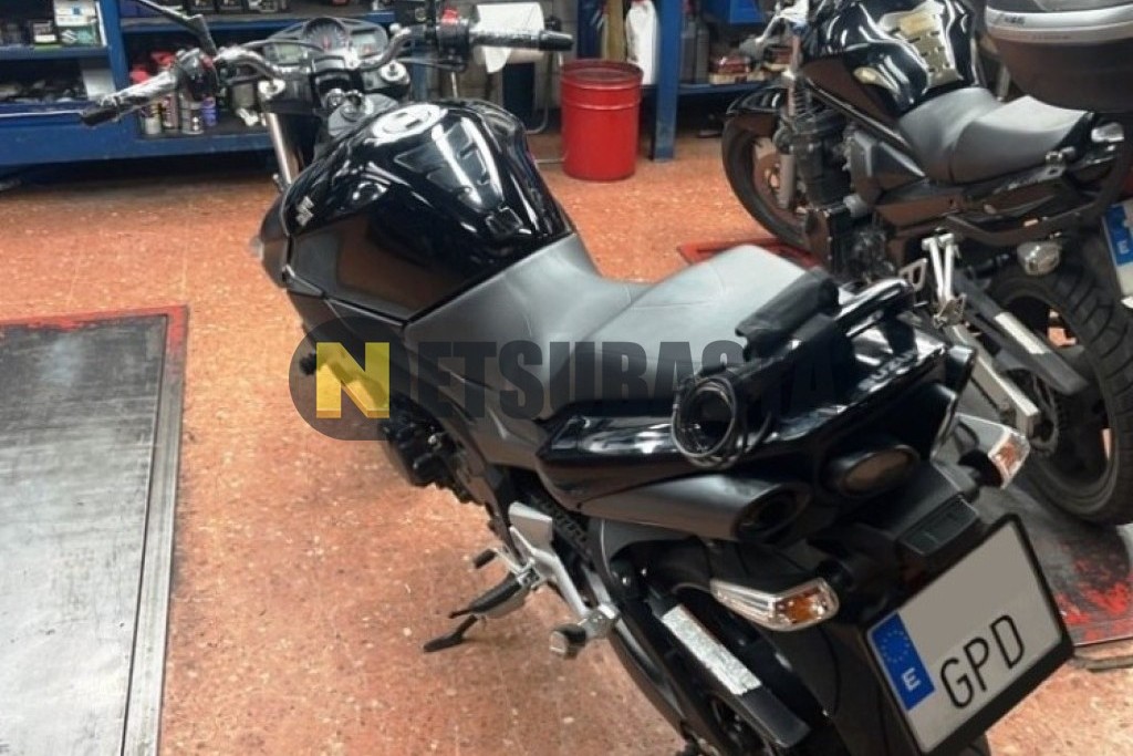 Suzuki GSR 600 2009