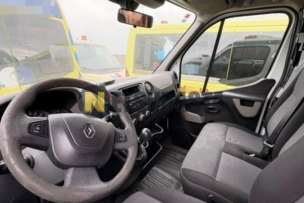 Renault Master 2.3 dCi Ambulancia 2013