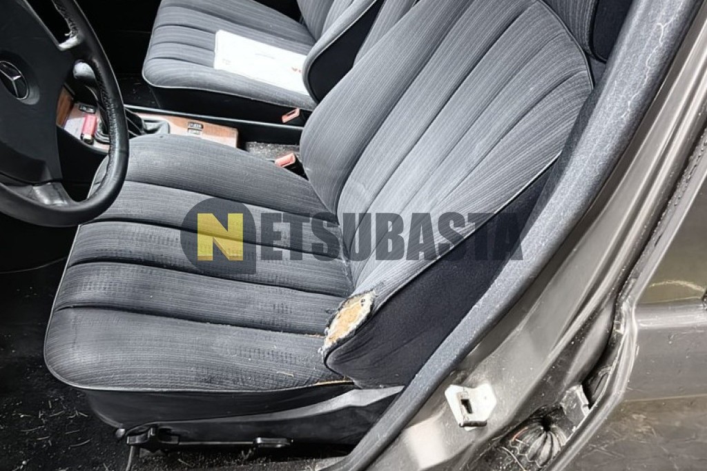 Mercedes-Benz 300 E 1986