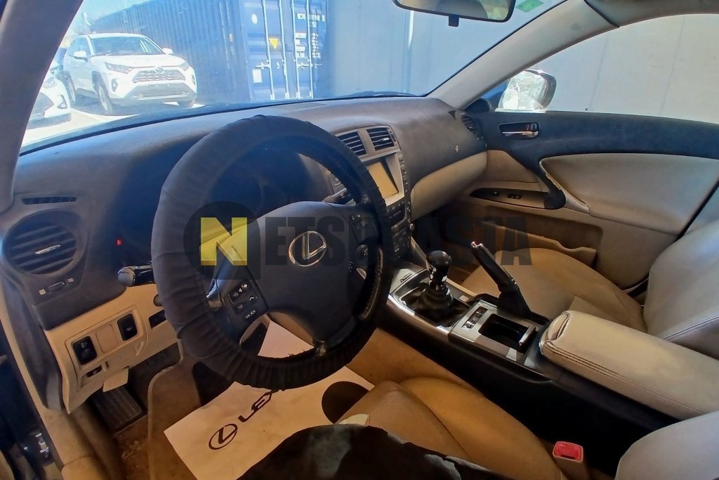 Lexus IS 220d 2006