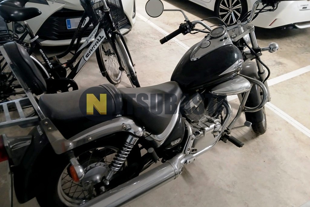 Suzuki Intruder 250 2004