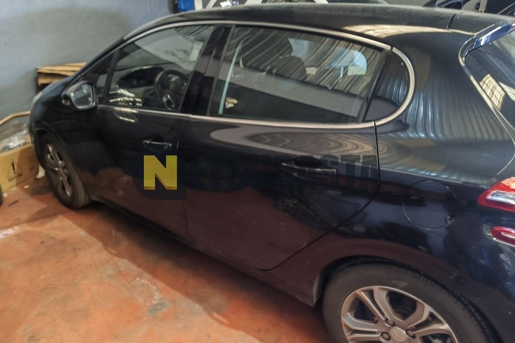 Peugeot 208 1.6 e-HDi 2013