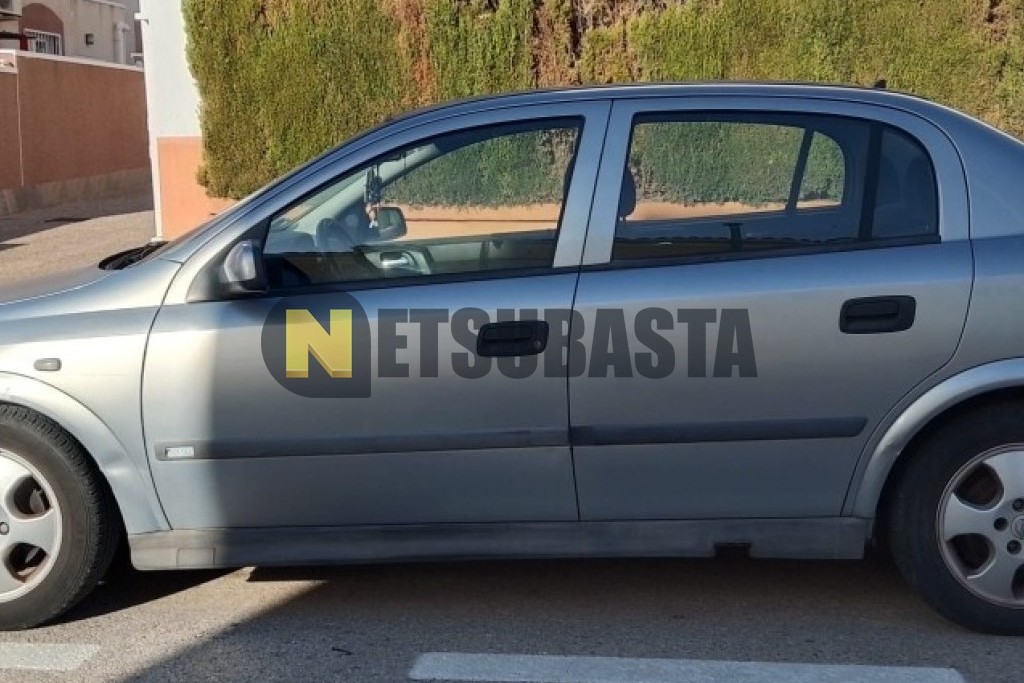 Opel Astra Sedan 1.8 16v 2001