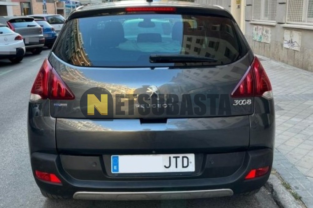 Peugeot 3008 1.2 PureTech 2016