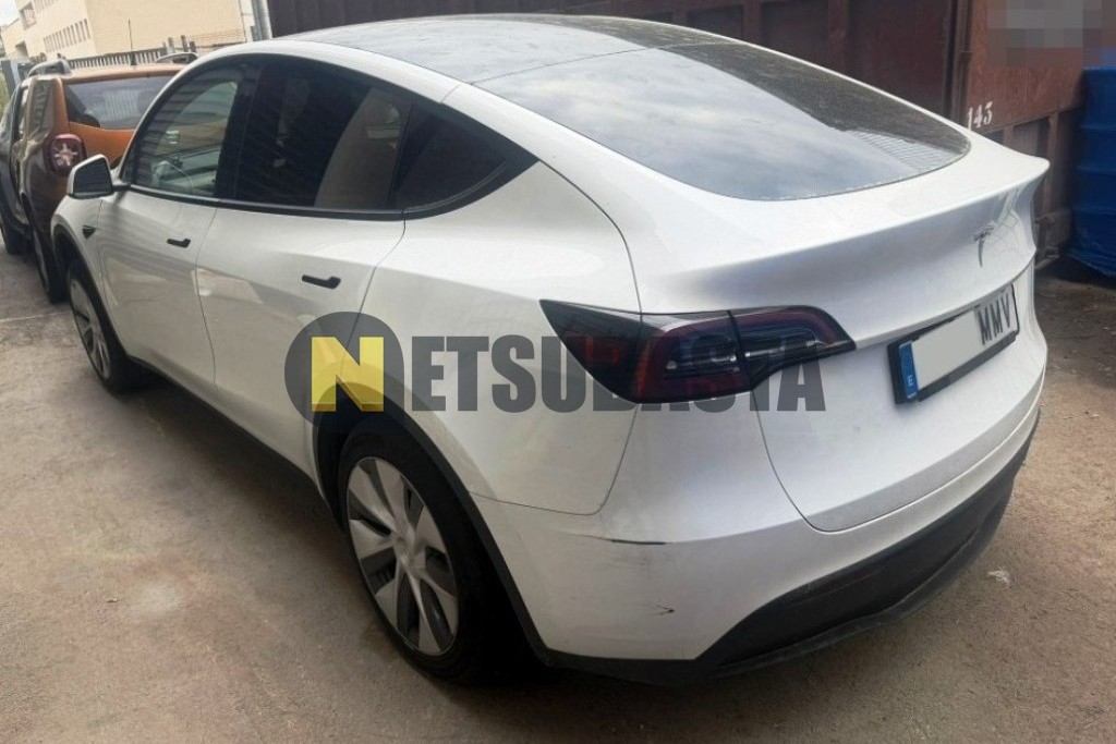 Tesla Model Y Traccion trasera 2024