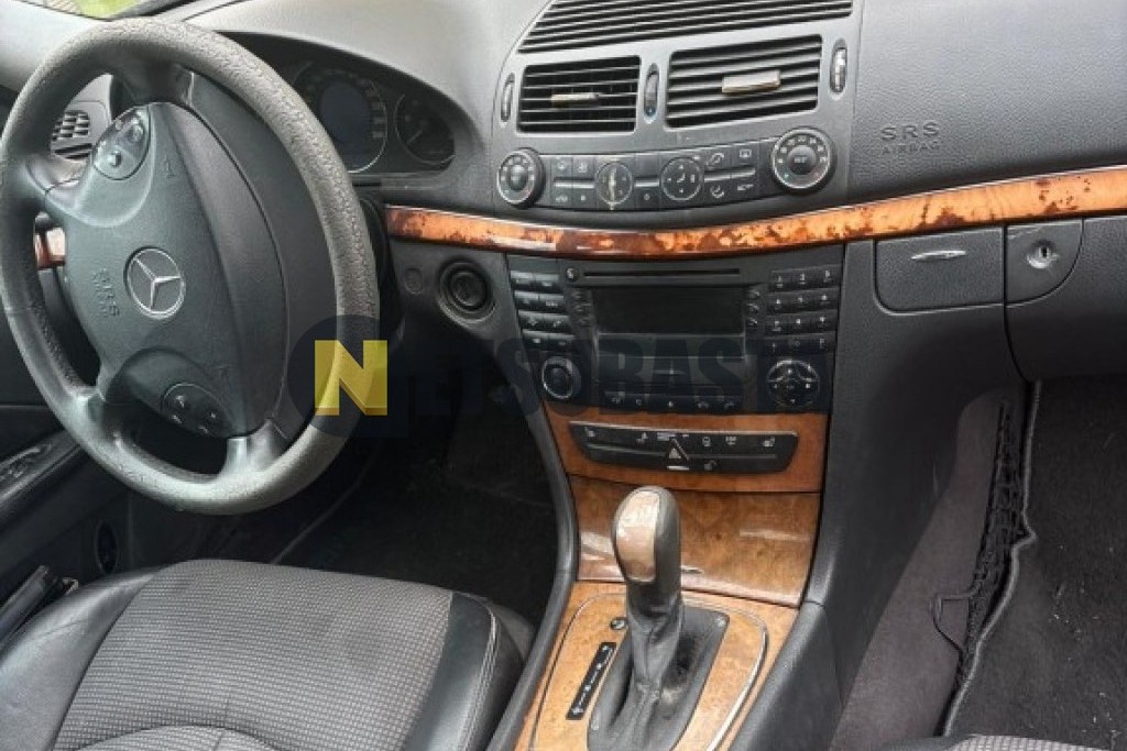 Mercedes-Benz E 270 CDI Aut. 2003