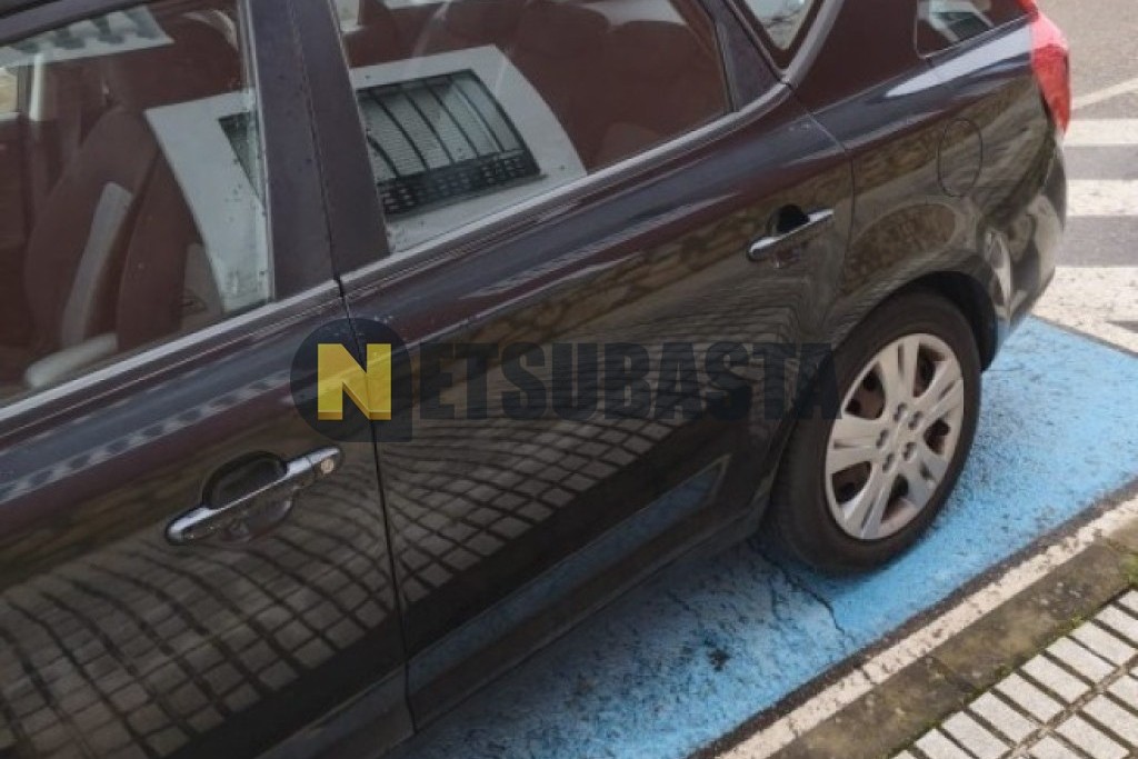 Kia ceed Sporty Wagon 1.6 CRDi 2010