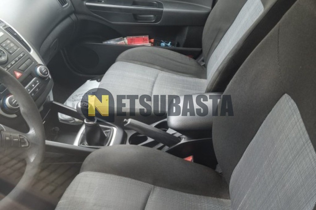 Kia ceed Sporty Wagon 1.6 CRDi 2010