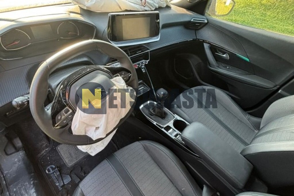 Peugeot 2008 1.2 Puretech 2022