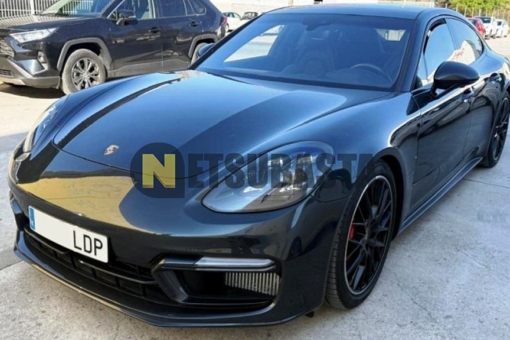 Porsche Panamera GTS 2019