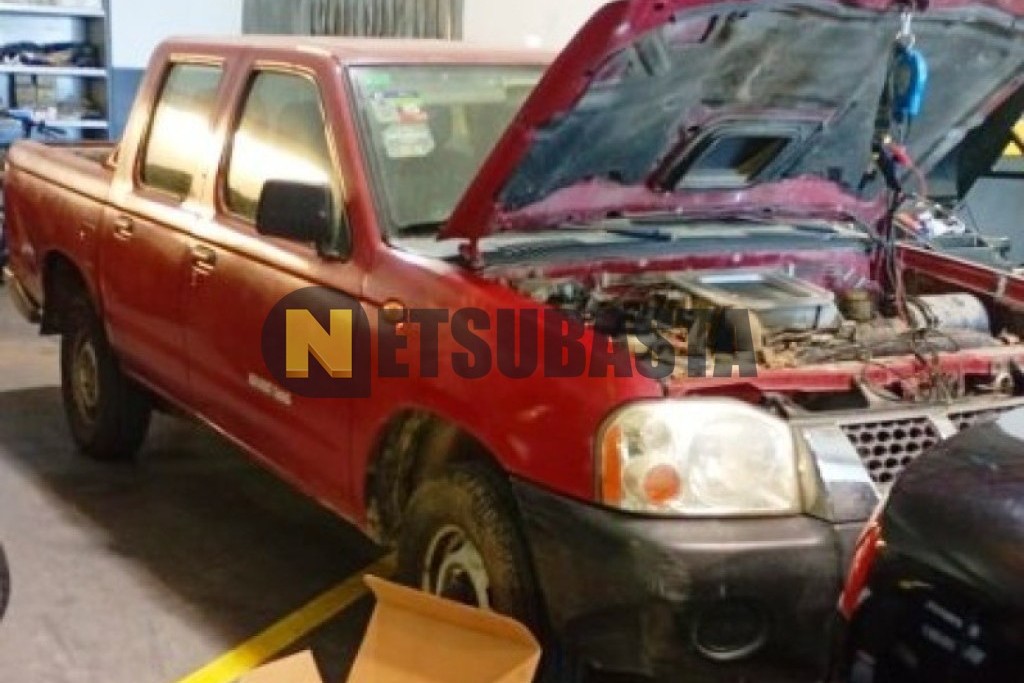 Nissan Pick-Up 4x2 Doble Cabina 2.5 TD 2003