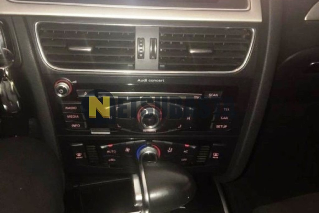 Audi A4 allroad quattro 2.0 TDI S tronic 2012