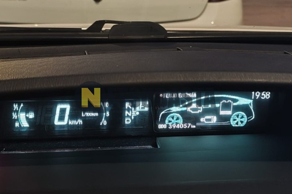 Toyota Prius1.8 GLP 2010