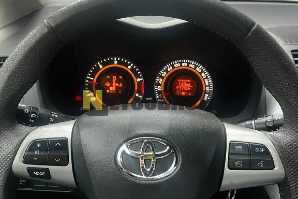 Toyota Auris 1.4 D-4D 2010