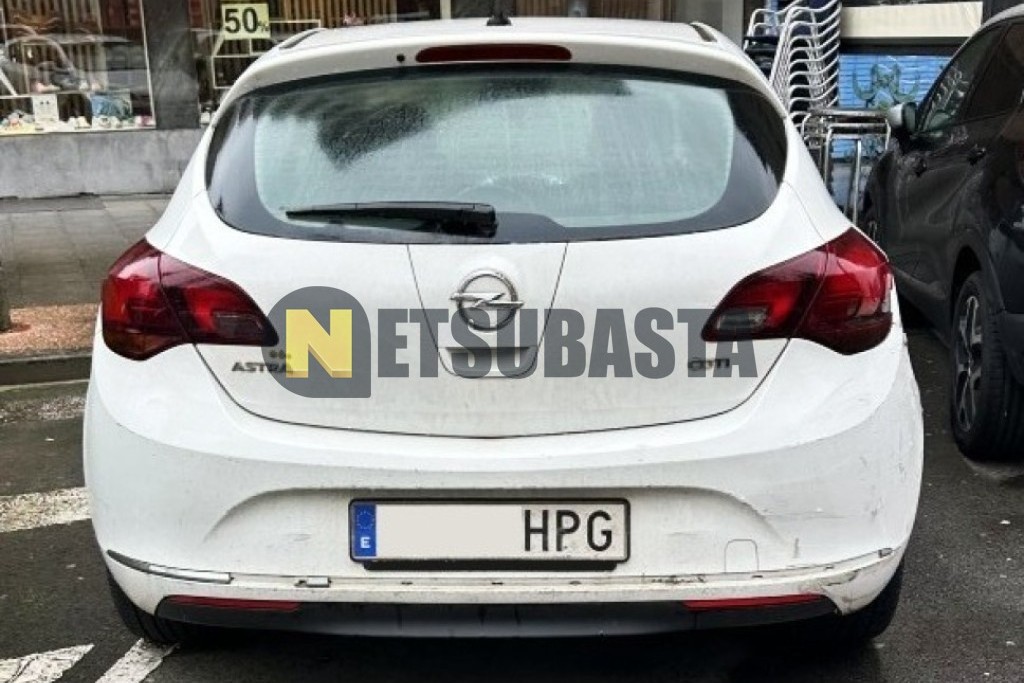 Opel Astra 1.7 CDTI 2013